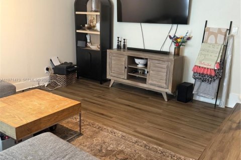 Casa en venta en Sunrise, Florida, 3 dormitorios, 135.54 m2 № 2032276 - foto 20