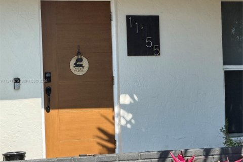 Casa en venta en Sunrise, Florida, 3 dormitorios, 135.54 m2 № 2032276 - foto 2