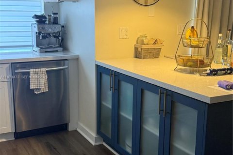 Casa en venta en Sunrise, Florida, 3 dormitorios, 135.54 m2 № 2032276 - foto 12