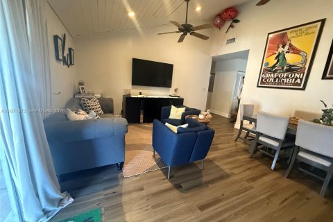 Casa en venta en Sunrise, Florida, 3 dormitorios, 135.54 m2 № 2032276 - foto 16