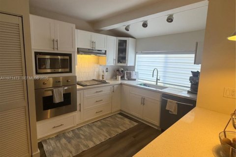 Casa en venta en Sunrise, Florida, 3 dormitorios, 135.54 m2 № 2032276 - foto 19