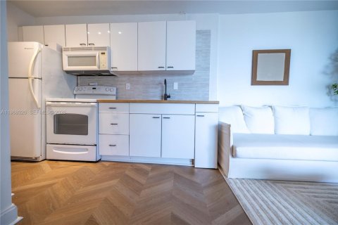 Купить кондоминиум в Майами-Бич, Флорида 1 спальня, 52.77м2, № 2029520 - фото 4