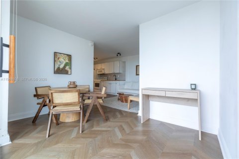 Купить кондоминиум в Майами-Бич, Флорида 1 спальня, 52.77м2, № 2029520 - фото 8