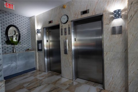 Купить кондоминиум в Майами-Бич, Флорида 1 спальня, 52.77м2, № 2029520 - фото 20