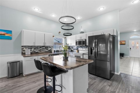 Villa ou maison à vendre à Tampa, Floride: 4 chambres, 167.04 m2 № 1720684 - photo 5