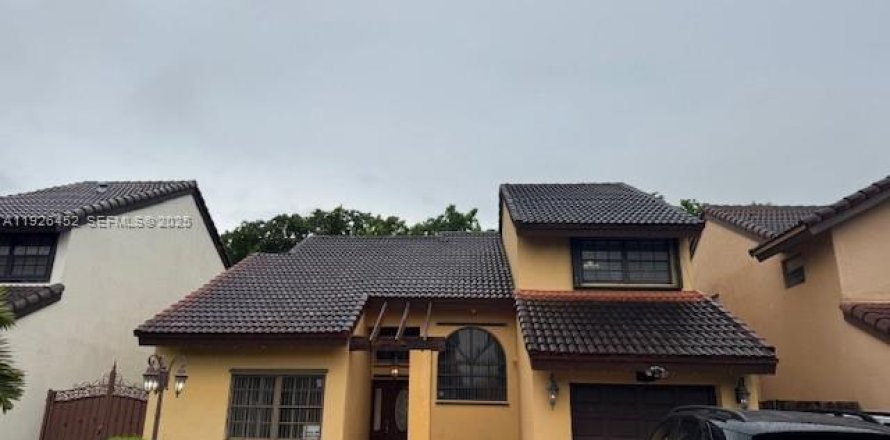 Villa ou maison à Miami, Floride 3 chambres, 178.28 m2 № 1987961