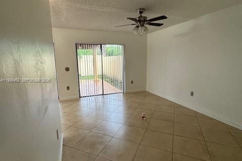 Villa ou maison à louer à Miami, Floride: 3 chambres, 178.28 m2 № 1987961 - photo 5