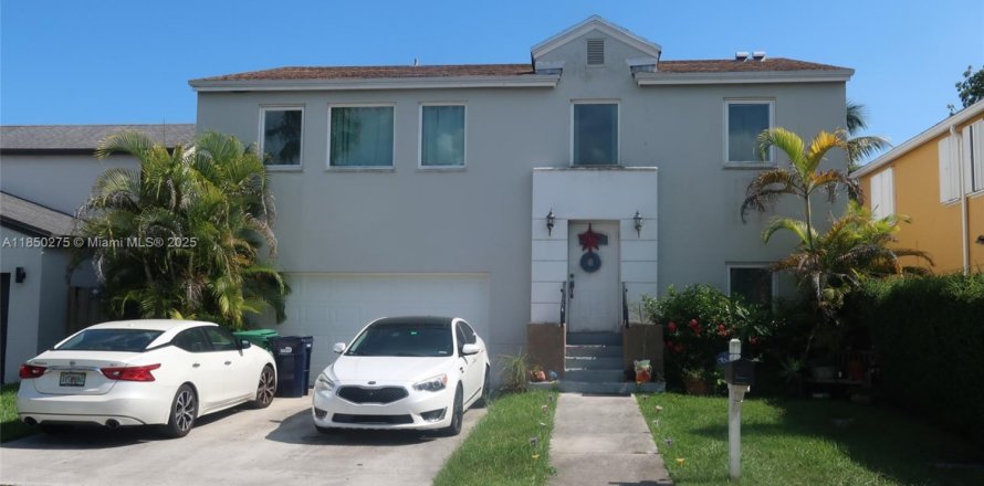 House in Homestead, Florida 5 bedrooms, 160.44 sq.m. № 1858126