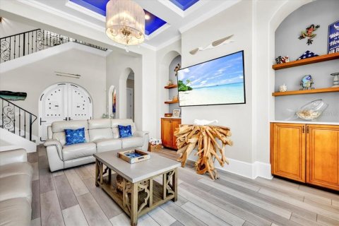 Villa ou maison à vendre à Cape Coral, Floride: 5 chambres, 330.92 m2 № 2389439 - photo 15