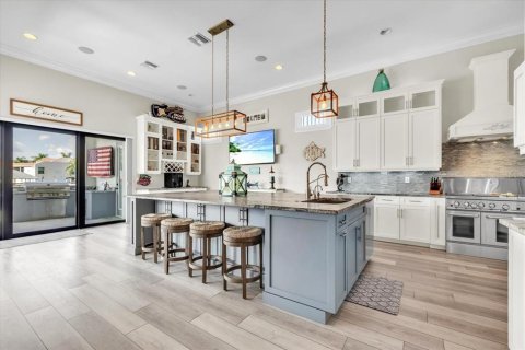 Villa ou maison à vendre à Cape Coral, Floride: 5 chambres, 330.92 m2 № 2389439 - photo 17