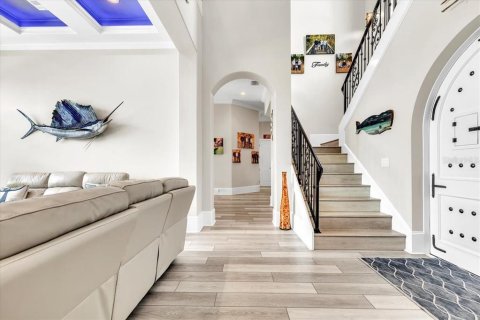 Villa ou maison à vendre à Cape Coral, Floride: 5 chambres, 330.92 m2 № 2389439 - photo 12