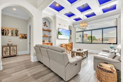 Villa ou maison à vendre à Cape Coral, Floride: 5 chambres, 330.92 m2 № 2389439 - photo 13