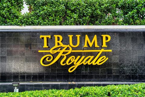 Condominio en venta en Sunny Isles Beach, Florida, 2 dormitorios, 153.2 m2 № 2013248 - foto 1