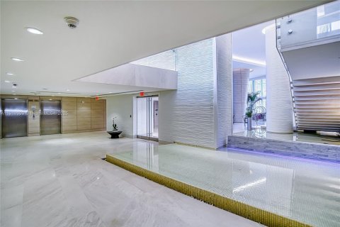 Condominio en venta en Sunny Isles Beach, Florida, 2 dormitorios, 153.2 m2 № 2013248 - foto 30