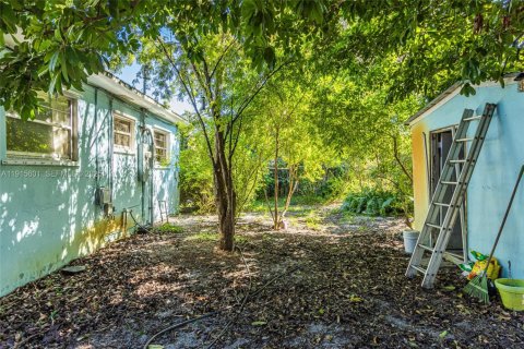 Купить виллу или дом в Норт-Майами-Бич, Флорида 4 спальни, 133.97м2, № 1983805 - фото 23