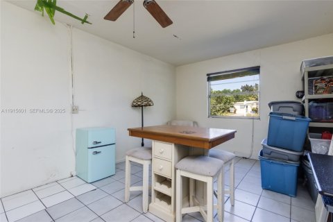 Купить виллу или дом в Норт-Майами-Бич, Флорида 4 спальни, 133.97м2, № 1983805 - фото 22