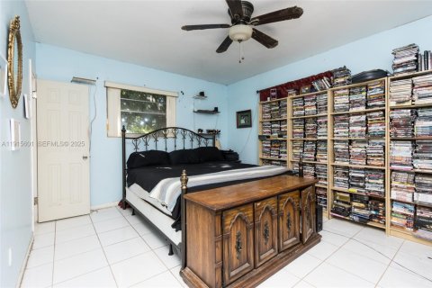 Купить виллу или дом в Норт-Майами-Бич, Флорида 4 спальни, 133.97м2, № 1983805 - фото 8
