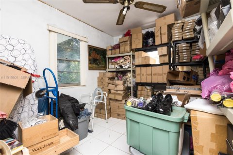 Купить виллу или дом в Норт-Майами-Бич, Флорида 4 спальни, 133.97м2, № 1983805 - фото 12