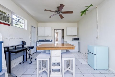 Купить виллу или дом в Норт-Майами-Бич, Флорида 4 спальни, 133.97м2, № 1983805 - фото 21