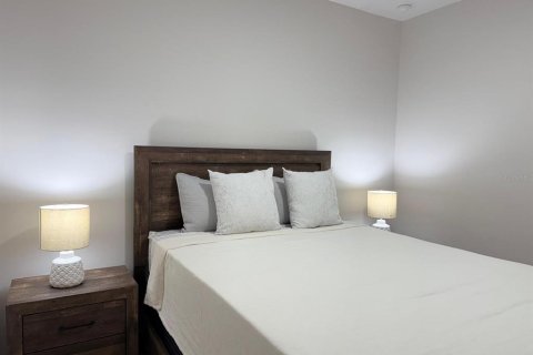 Duplex à vendre à Port Charlotte, Floride: 6 chambres, 215.9 m2 № 1757509 - photo 14