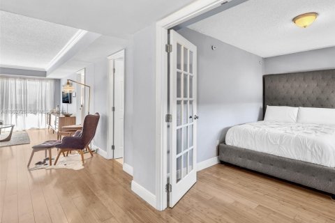 Condominio en alquiler en Miami Beach, Florida, 2 dormitorios, 98.85 m2 № 2024103 - foto 4