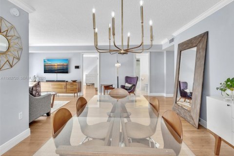 Condominio en alquiler en Miami Beach, Florida, 2 dormitorios, 98.85 m2 № 2024103 - foto 16