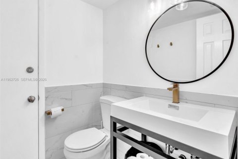 Condominio en alquiler en Miami Beach, Florida, 2 dormitorios, 98.85 m2 № 2024103 - foto 10