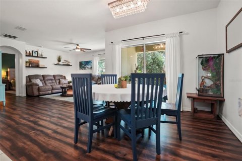 House in Deltona, Florida 4 bedrooms, 170.01 sq.m. № 2157882 - photo 19