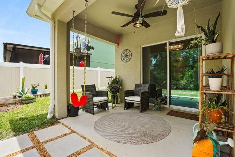 House in Deltona, Florida 4 bedrooms, 170.01 sq.m. № 2157882 - photo 27