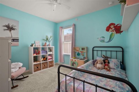 House in Deltona, Florida 4 bedrooms, 170.01 sq.m. № 2157882 - photo 9