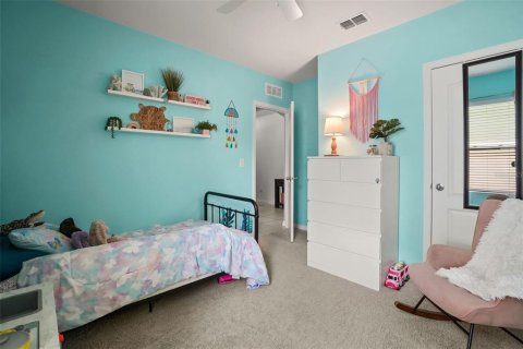 House in Deltona, Florida 4 bedrooms, 170.01 sq.m. № 2157882 - photo 10