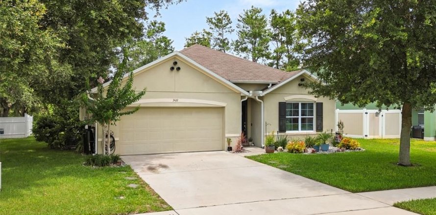 House in Deltona, Florida 4 bedrooms, 170.01 sq.m. № 2157882