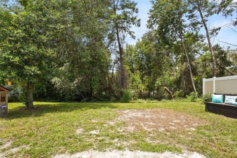 House in Deltona, Florida 4 bedrooms, 170.01 sq.m. № 2157882 - photo 29