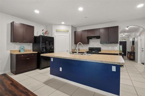 House in Deltona, Florida 4 bedrooms, 170.01 sq.m. № 2157882 - photo 16