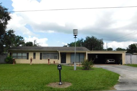 Casa en Plant City, Florida 3 dormitorios, 193.33 m2 № 2383473