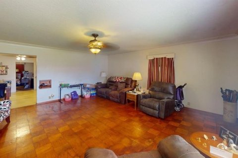 Casa en venta en Plant City, Florida, 3 dormitorios, 193.33 m2 № 2383473 - foto 7