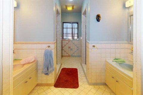 Casa en venta en Plant City, Florida, 3 dormitorios, 193.33 m2 № 2383473 - foto 9