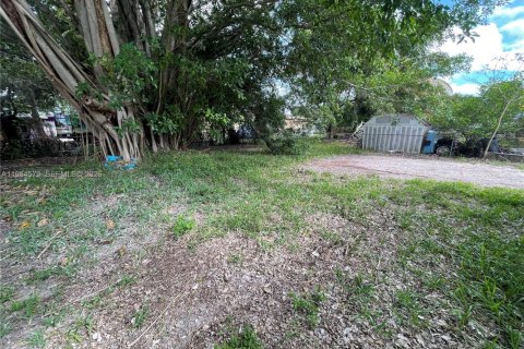 Villa ou maison à louer à Miami Gardens, Floride: 3 chambres, 92.9 m2 № 2008379 - photo 13