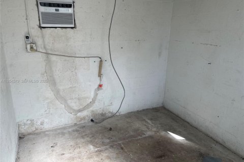 Villa ou maison à louer à Miami Gardens, Floride: 3 chambres, 92.9 m2 № 2008379 - photo 14