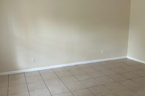 Appartement à louer à Lauderhill, Floride: 3 chambres, 167.78 m2 № 2426794 - photo 4