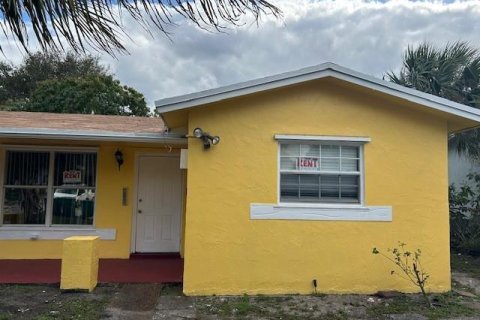 Appartement à louer à Lauderhill, Floride: 3 chambres, 167.78 m2 № 2426794 - photo 2