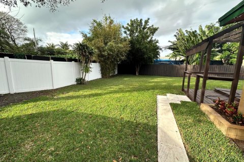 Apartamento en alquiler en Oakland Park, Florida, 2 dormitorios, 97.55 m2 № 2250766 - foto 17