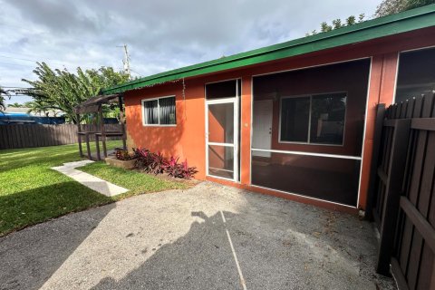 Apartamento en Oakland Park, Florida 2 dormitorios, 97.55 m2 № 2250766