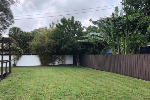 Apartamento en alquiler en Oakland Park, Florida, 2 dormitorios, 97.55 m2 № 2250766 - foto 19