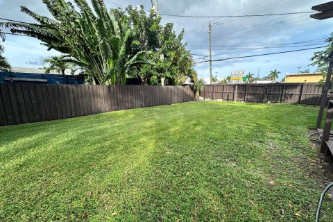 Apartamento en alquiler en Oakland Park, Florida, 2 dormitorios, 97.55 m2 № 2250766 - foto 18