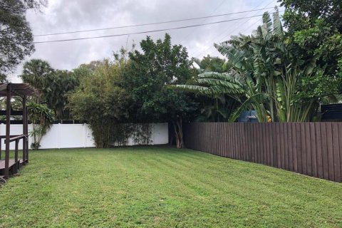 Apartamento en alquiler en Oakland Park, Florida, 2 dormitorios, 97.55 m2 № 2250766 - foto 24