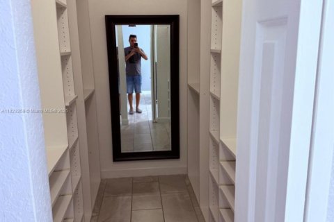 Купить кондоминиум в Хомстед, Флорида 3 спальни, 124.49м2, № 1957728 - фото 13
