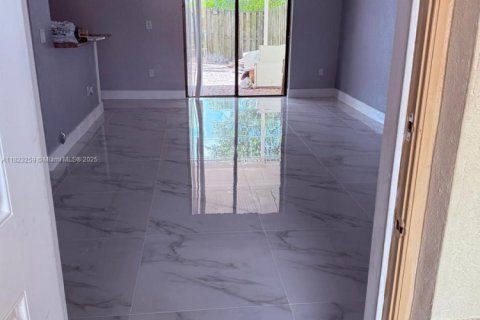 Купить кондоминиум в Хомстед, Флорида 3 спальни, 124.49м2, № 1957728 - фото 22