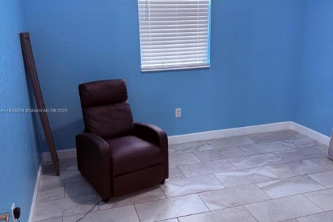 Купить кондоминиум в Хомстед, Флорида 3 спальни, 124.49м2, № 1957728 - фото 8