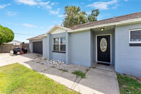 Casa en venta en Mims, Florida, 2 dormitorios, 97.55 m2 № 2383642 - foto 5